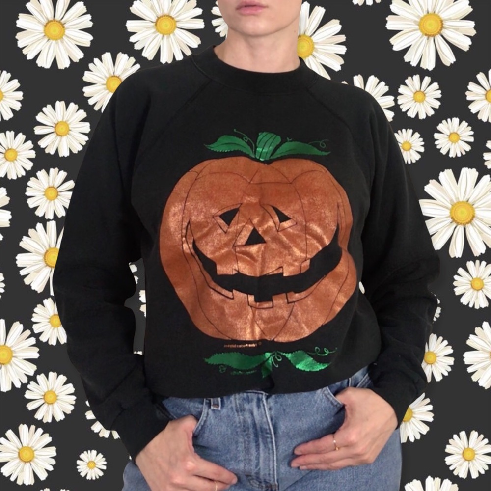 Custom 90’s Vintage Jack-O-Lantern Pullover